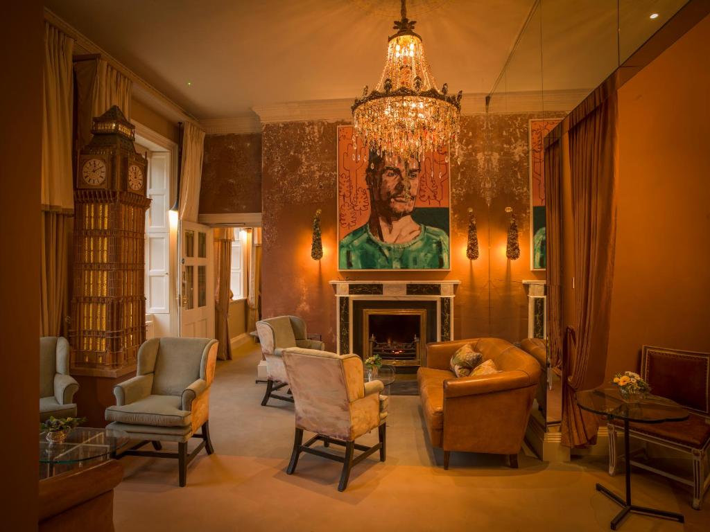 No 15 by GuestHouse Bath Wellness Hotel Dinning