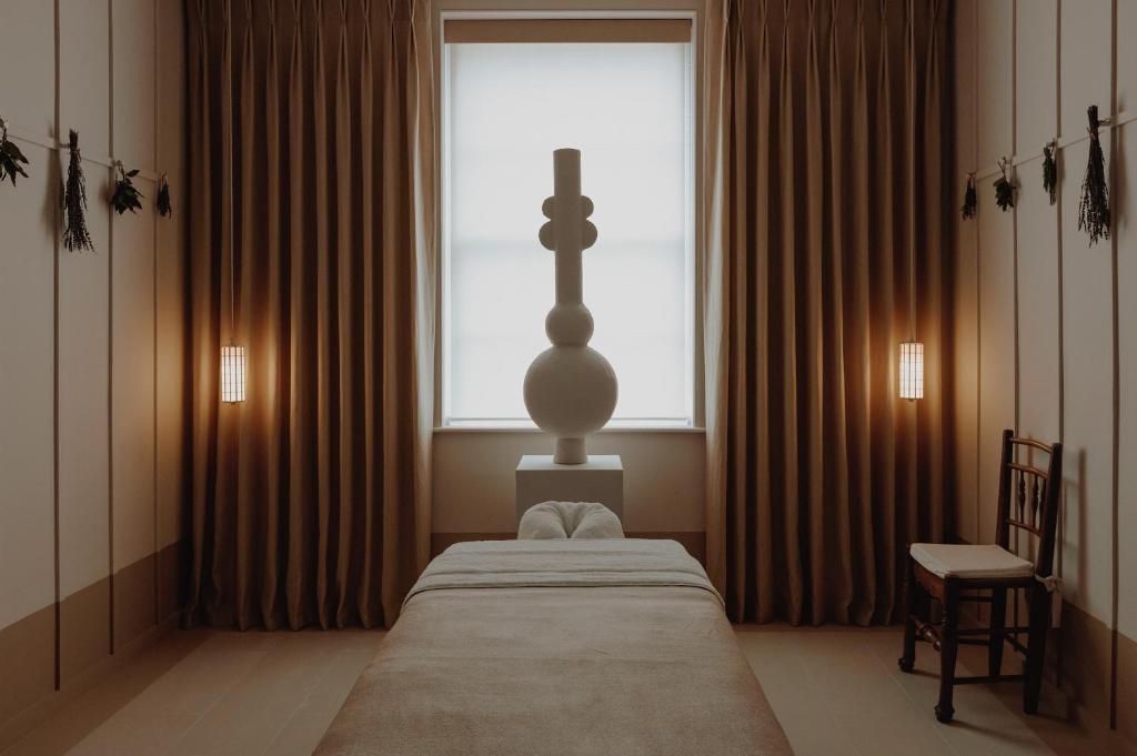 No 15 by GuestHouse Bath Wellness Massage