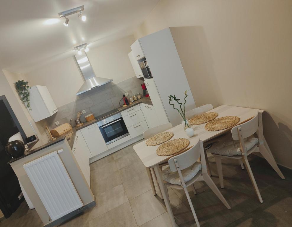 L auberge de l Entre Potes- Bolia Kitchen