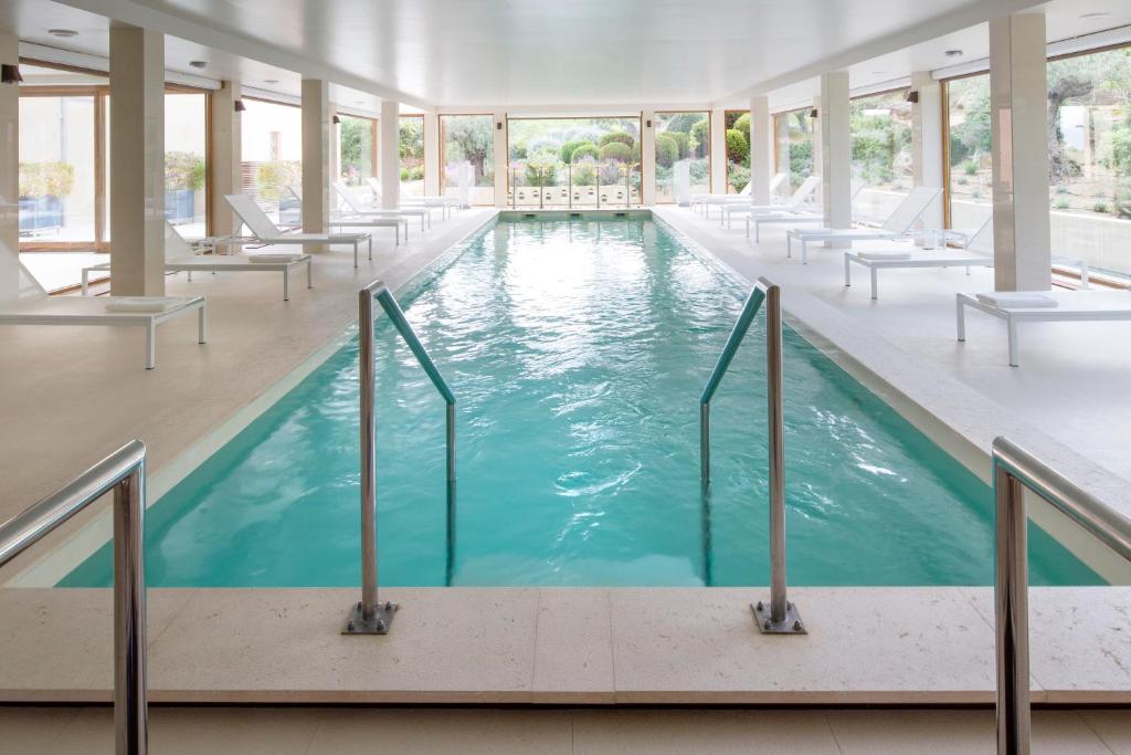 La Villa Calvi Wellness Hotel France Pool 3